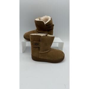 UGG Australia KEELAN S/N 10960891 Toddler Size 04/05 Brown Sheepskin Lined Boots